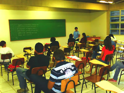 Aulas de Taquigrafia na Universidade Federal do Acre
